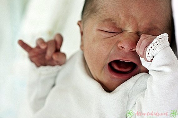 Để trẻ sơ sinh khóc - Trung tâm trẻ em mới