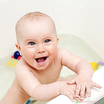 Kuidas ujuma beebi (3 sammu) - uus lastekeskus