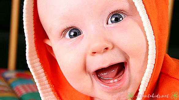 Quando os dentes do bebê entram?
