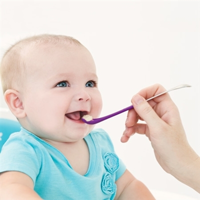 الرضاعة الطبيعية وتغذية الصيغة - مركز جديد للأطفال